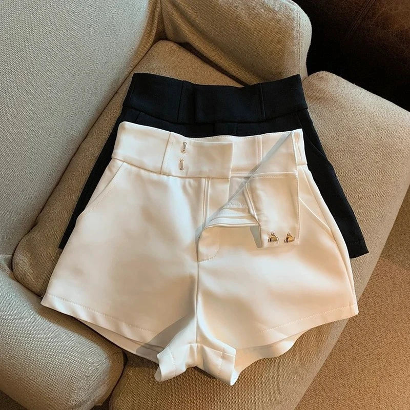 high-waisted Y2K style women's shorts