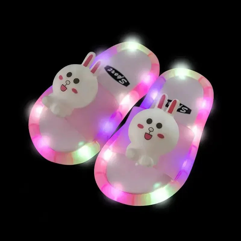 Chinelos luminosos crianças sapatos dos desenhos animados sorriso padrão confortável led luz criança bebê casa sapatos legal macio pvc antiderrapante calçado 