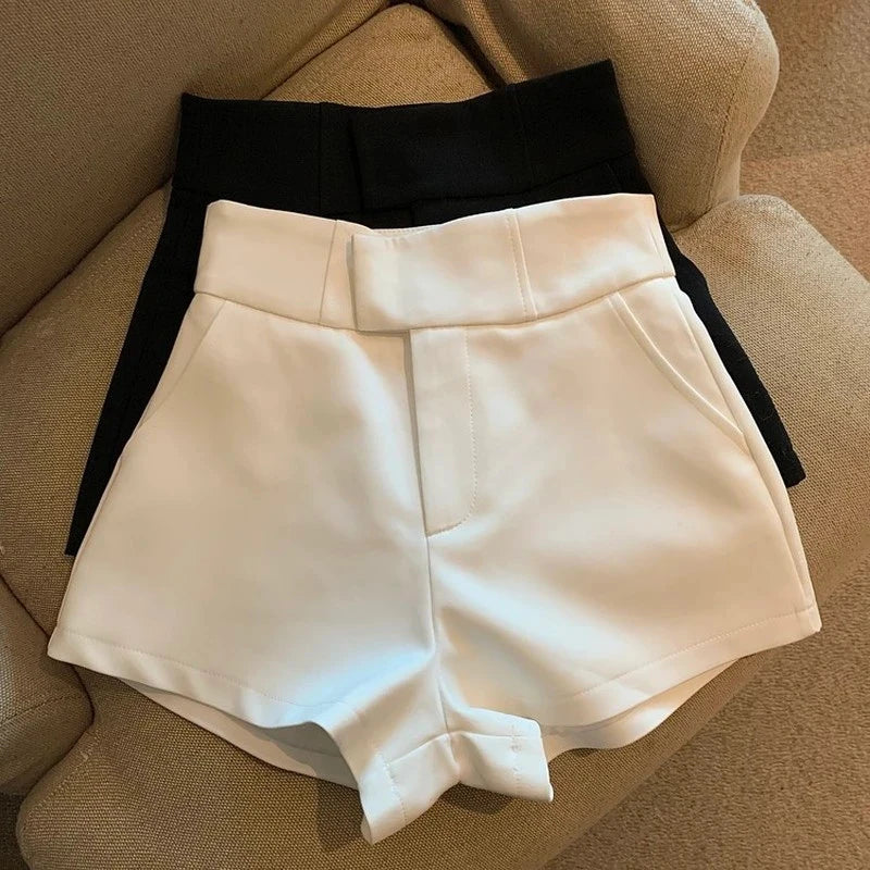 high-waisted Y2K style women's shorts